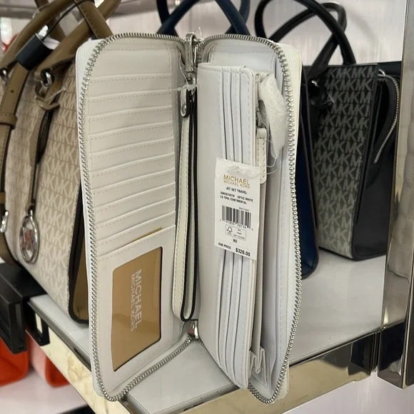 MICHAEL KORS Continental Wristlet Phone Case Wallet
Optic White
NWT - Picture 15 of 16